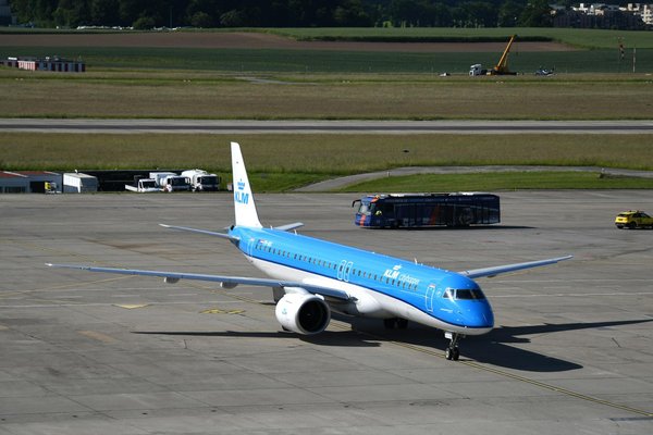 Service de chauffeur personnel à cannes : transport flexible 24/7