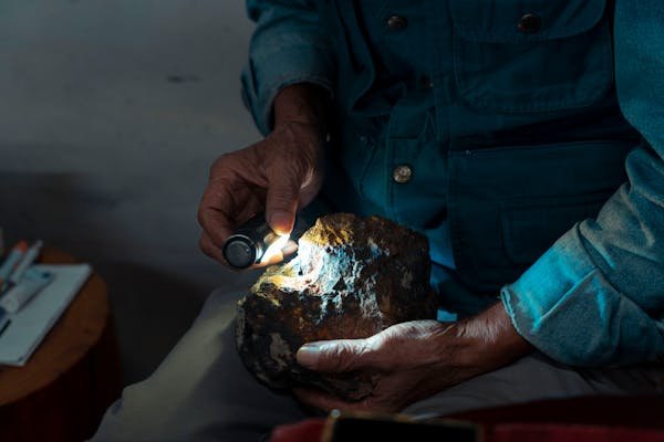 Top astuces pour choisir une lampe gilet tactique idéale